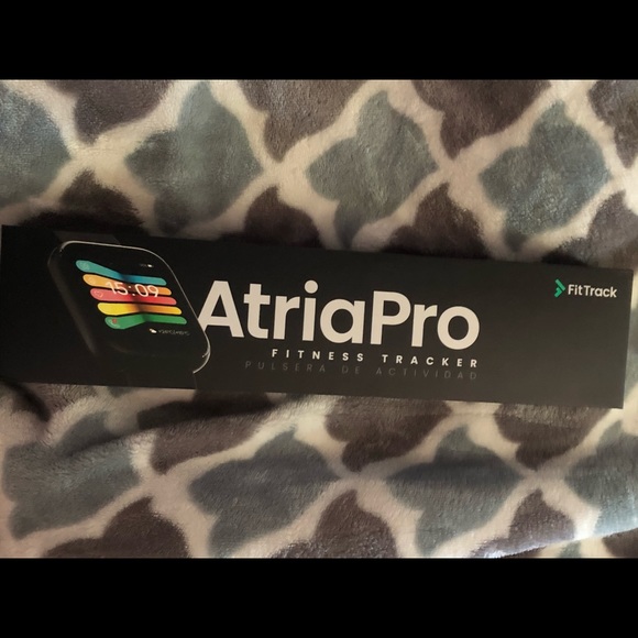 Atria FitTrack Smart Watch - Picture 2 of 16